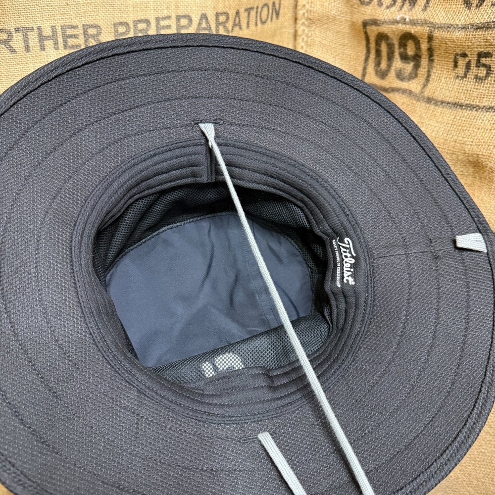 Titleist Tour Aussie Hat Adjustable Moisture Wicking Footjoy Pro V1 Black Golf - Picture 4 of 6